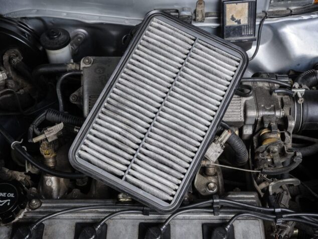 What are the symptoms of a bad air filter?